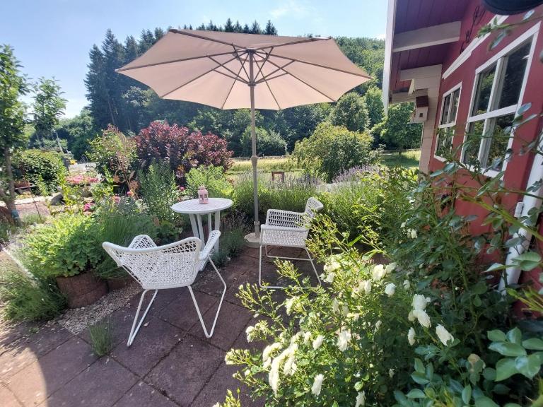 Ferienwohnungen Naheliebe - B&B Bärenbach