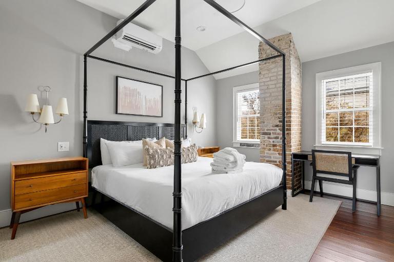 Thomas Waring House Unit D Sleeps 6 - B&B Charleston