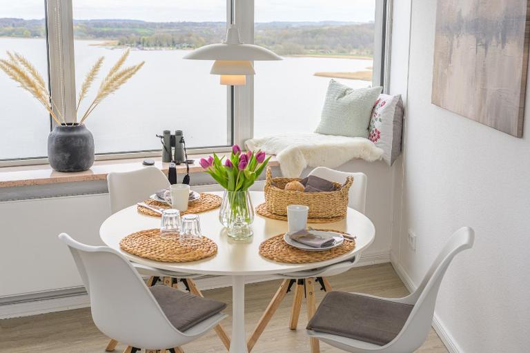 Ferienwohnung Fjordblick Wikingturm Schleswig - B&B Schleswig