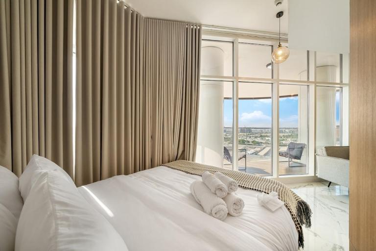 Unique Corner Studio near Airport & Yas F1 Circuit - Bed and Breakfast Abu Dhabi