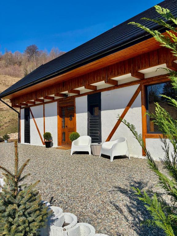 The White House Tripsylvania - B&B Șirnea