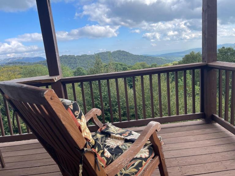 Sugar Mountain Cabin, 2bd2bth, Steps to Slopes! - B&B Sugar Mountain
