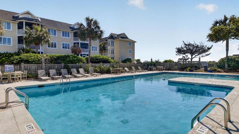 201 G Port O Call by AvantStay - B&B Isle of Palms