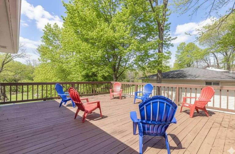 Quiet Getaway, Travis' Place! Affordable Location - B&B Rossville