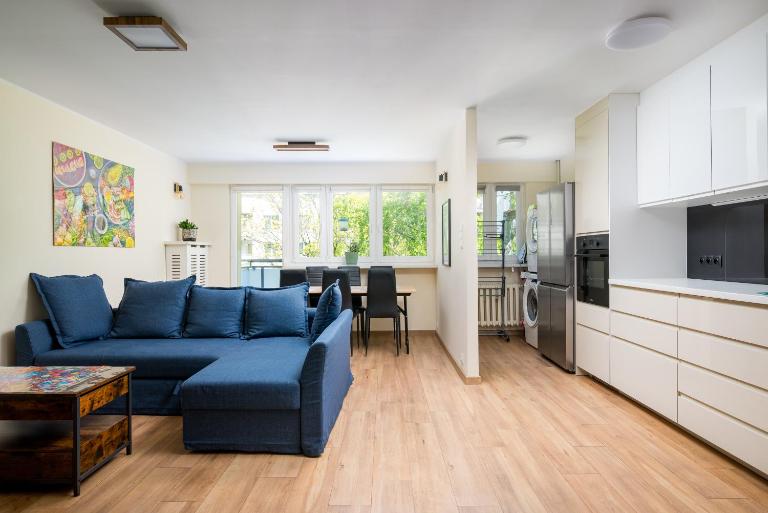 Las Bielański Lavish Apartment by BookingHost - B&B Varsavia