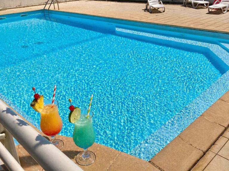 Appartement Charme Vanille 2 chambres piscine parking Gosier proche plage - B&B Le Gosier
