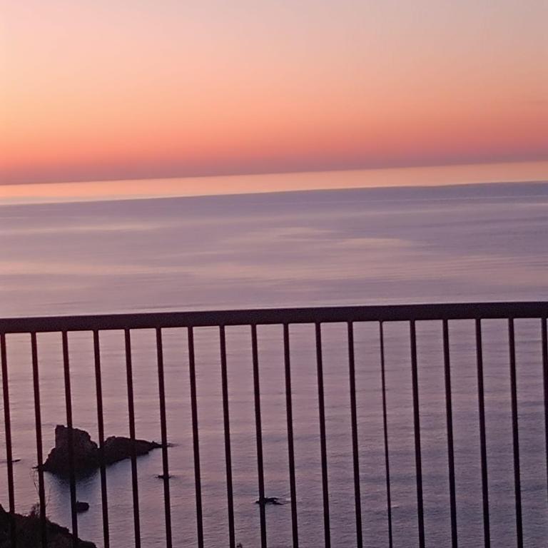 Casa Al Mare Tusa - Ferienwohnung Castel di Tusa