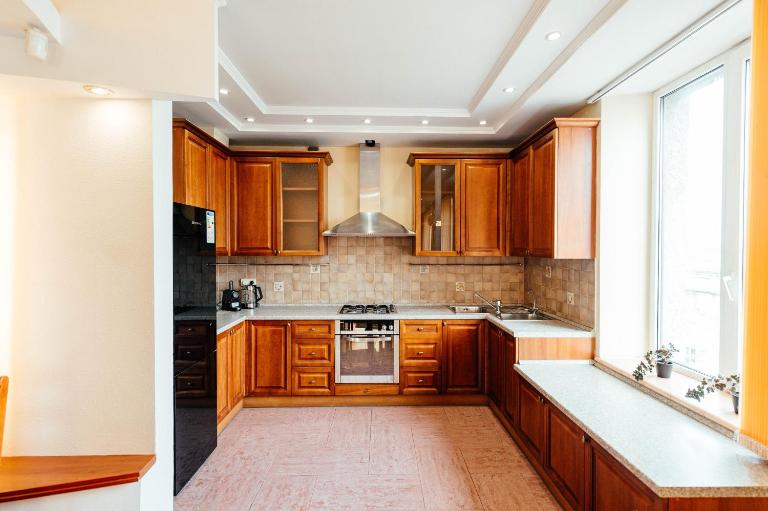 Ultra Central Spacious Terrace View - Chambres d'hôtes Chişinău