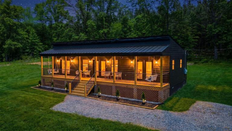 Hot Tub - King Suites - Outdoor Fireplace & Lounge - Ferienwohnung Wingina