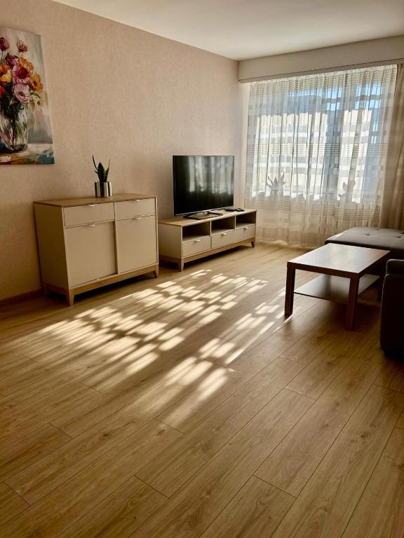 City Center Piotrkowska Free Parking Manhattan - B&B Lodz