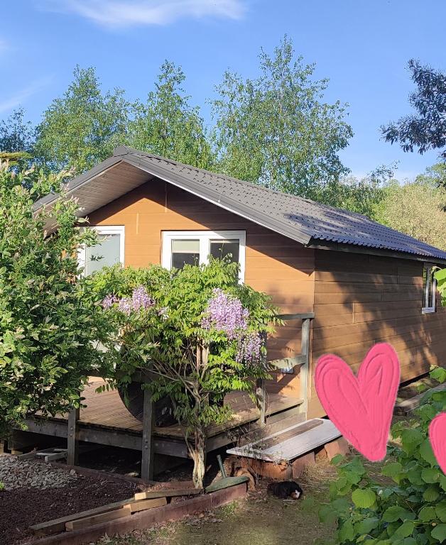 Charmant Chalet -La Lande - 4 pers-24h du Mans - Bed and Breakfast Cérans-Foulletourte