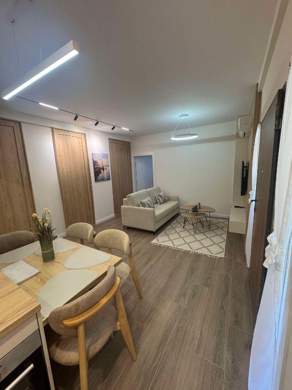 Dream Apartment 2 - B&B Golem