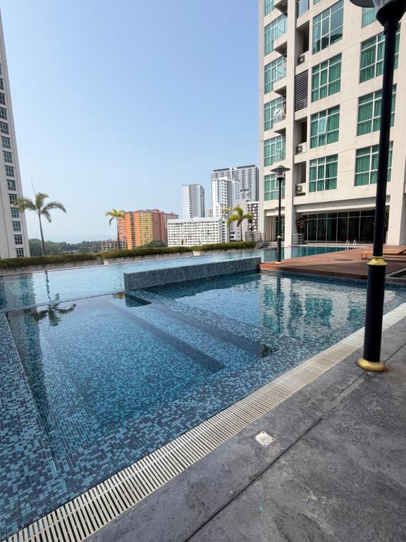 The Pool Nest Jelutong Strait Garden - B&B Jelutong