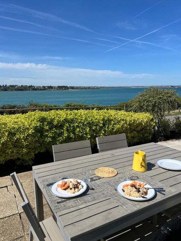 Maison 6 personnes, Superbe vue mer, Plage et Golf à pieds - B&B Lancieux