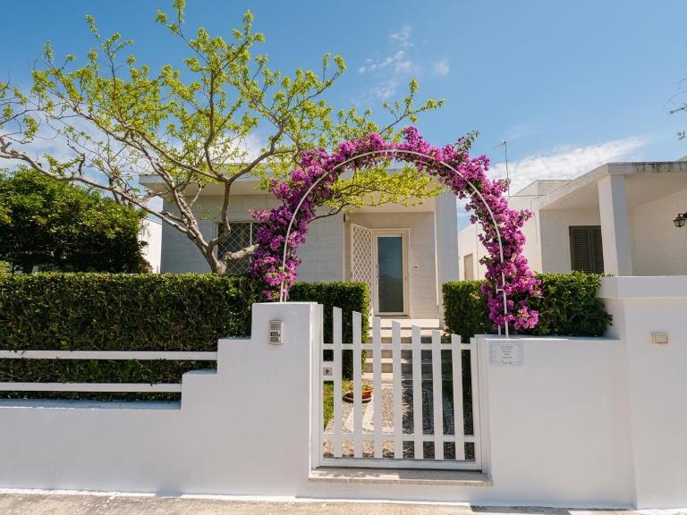 The White House 100 mt dal mare by Diddoi - B&B Torre Suda