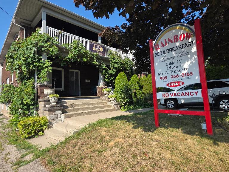 Rainbow Bed & Breakfast - Ferienwohnung Niagara Falls