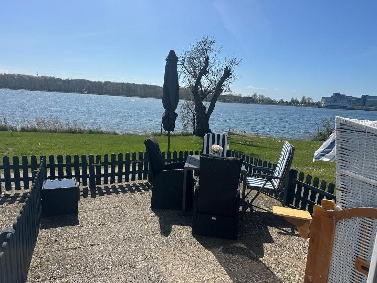Heiligenhafen Steinwarder Haus am See EG mit Hund - Ferienwohnung Heiligenhafen
