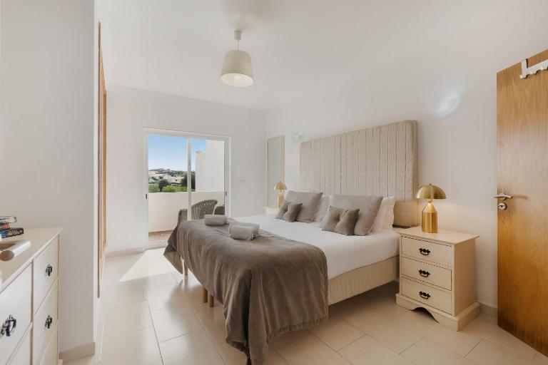 Sunny Terrace Townhouse by Ocvillas - Ferienwohnung Albufeira