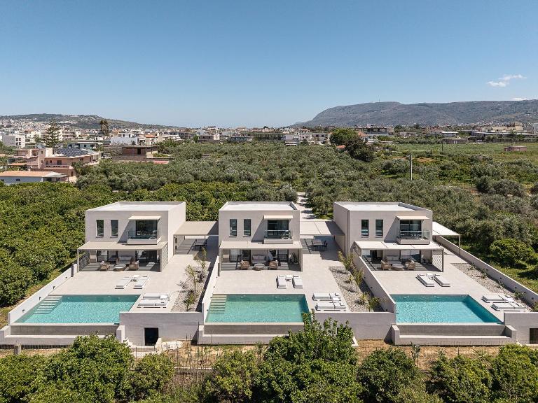 Hesperian Luxury Villas with Private Heated Pools - B&B Chania