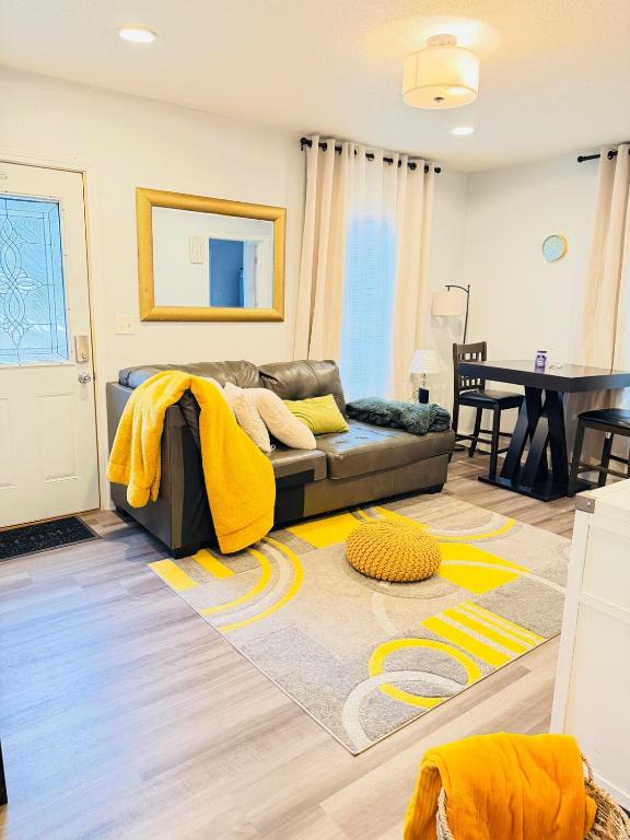 4 Bedroom Home Near MSUM and Concordia - B&B Moorhead