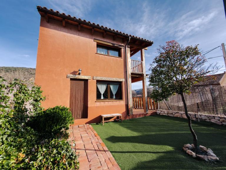 Casa Puerta de Albarracín - B&B Albarracín