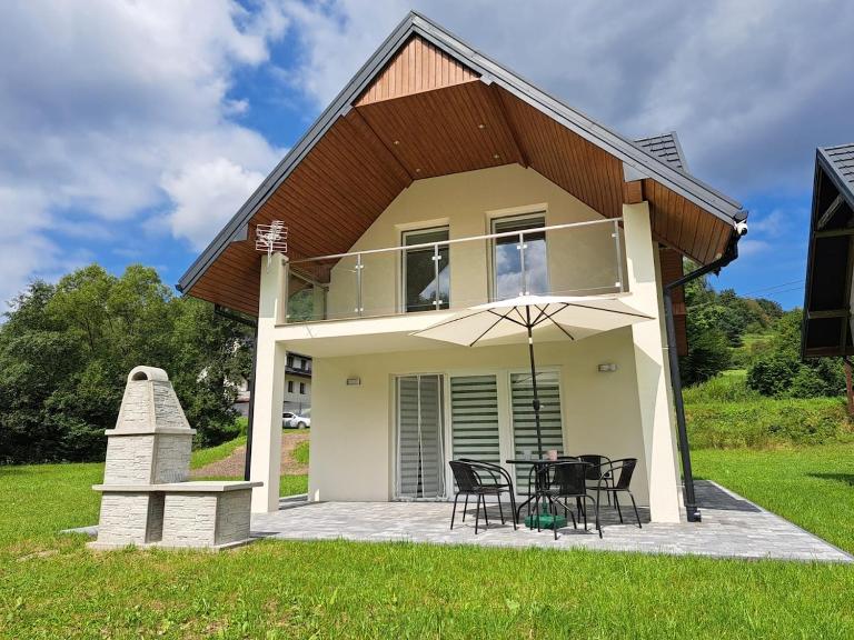 U Znajomych - B&B Wołkowyja