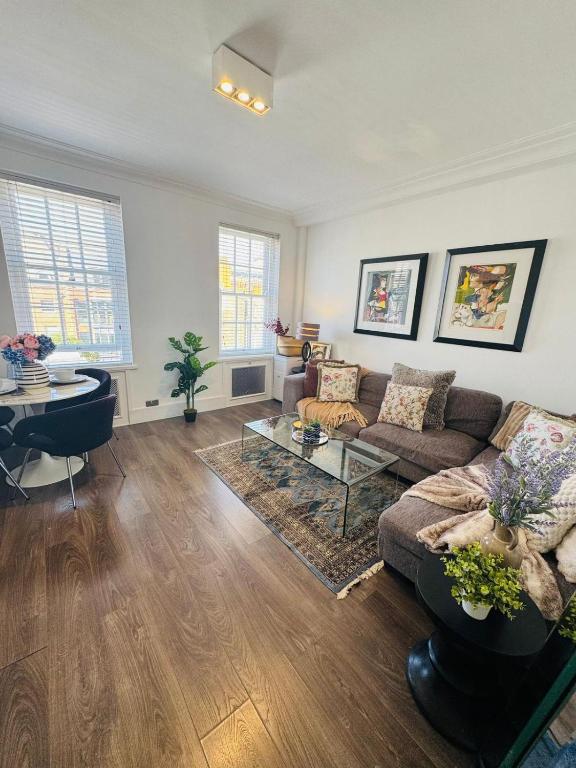 Central Mayfair 1BR Retreat - B&B London