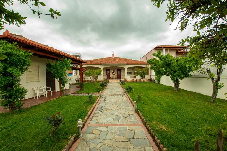 Myrtus House - B&B Loutraki