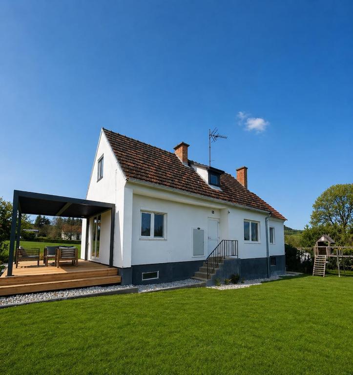 Pannonia Cottage with Large Terrace & Garden - Chambres d'hôtes Bad Sauerbrunn