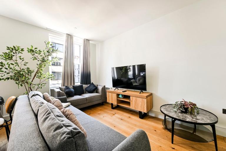 Contemporary Notting Hill Apartments Near Hyde Park - B&B London