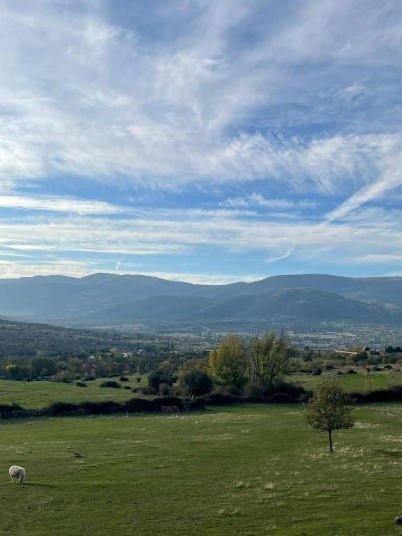 Casa Pastora, Vistas al Valle de Lozoya y Parque Nacional del Guadarrama - Chambres d'hôtes Garganta de los Montes