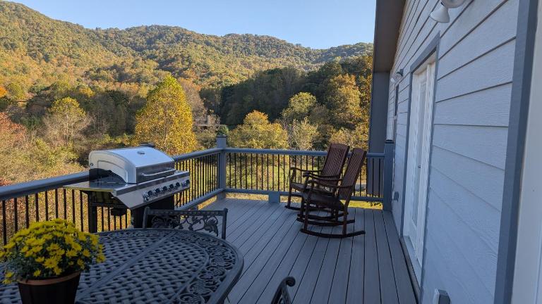 Barn Guest House - B&B Waynesville