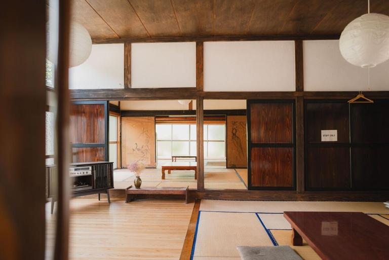 一棟貸し古民家とアウトドアフィールドのシェアベース昭和村 - B&B Minamiaizu