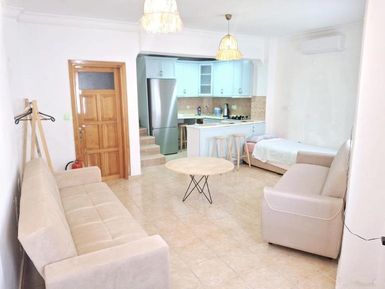 Detached Greek house in the hearth of Cesme Bazaar - B&B Çeşme