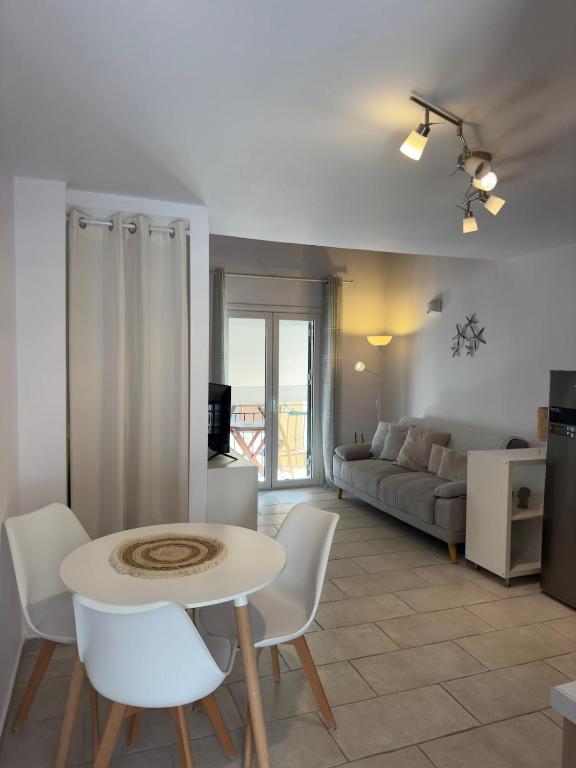 Tousso Apartment Loggos - Bed and Breakfast Longós