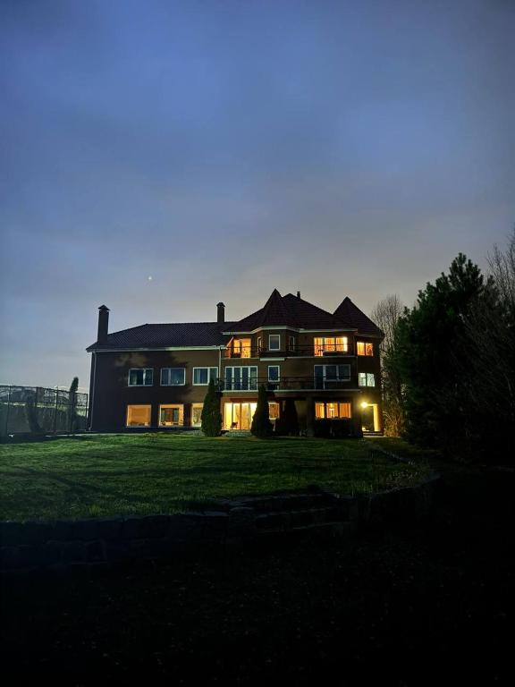 Castle Apartments - B&B Shchaslyve