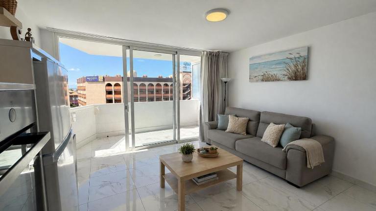 Atlantic Terrace Apartment with Pool & Balcony By Canarias Prime Homes - Bed and Breakfast Maspalomas