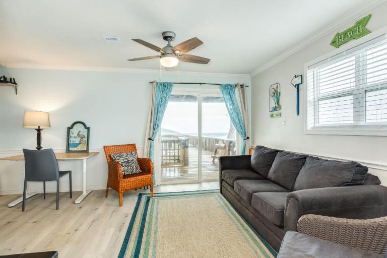 Beachfront Property - Private Walkover to Sand - Ferienwohnung Surfside Beach