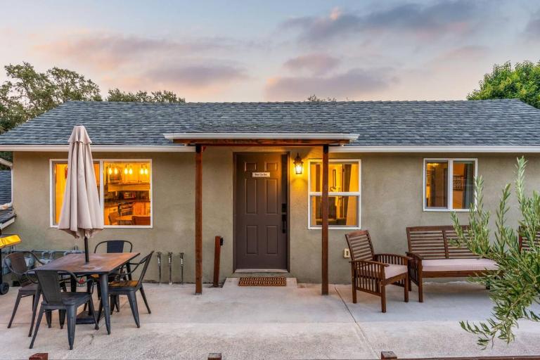 2Bed Cottage stay on Micro Resort near Tin City - Bed and Breakfast El Paso de Robles