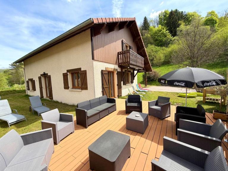 Majestic Forest - refuge paisible - 15 personnes - B&B La Bresse