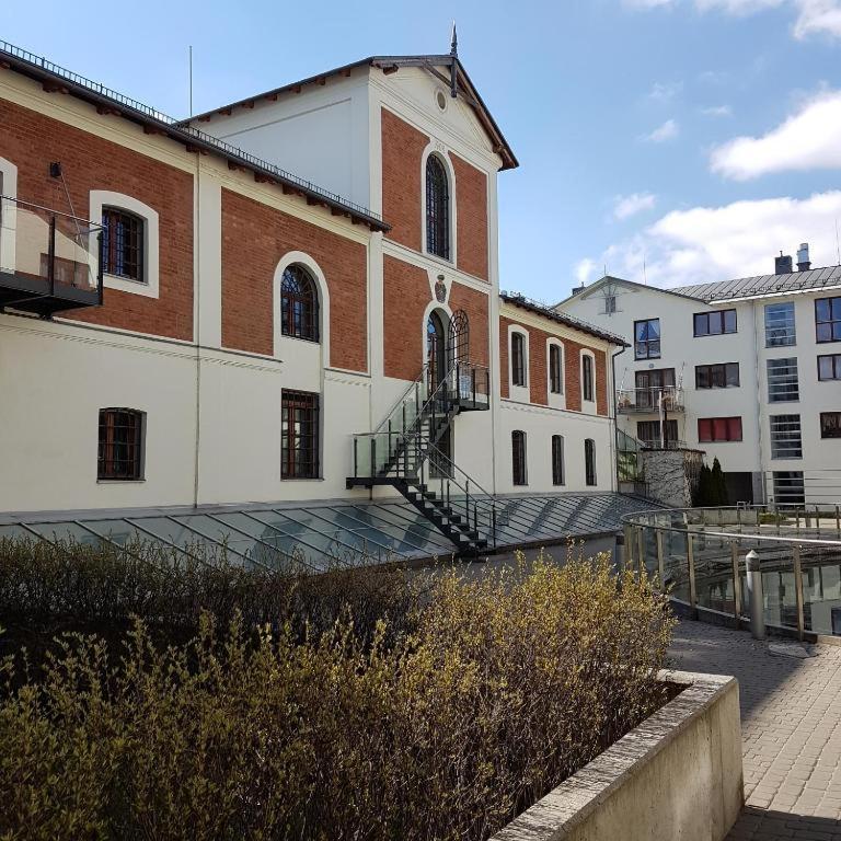 Royal Place 2 bedrooms Apartment Wilanów - B&B Warsaw