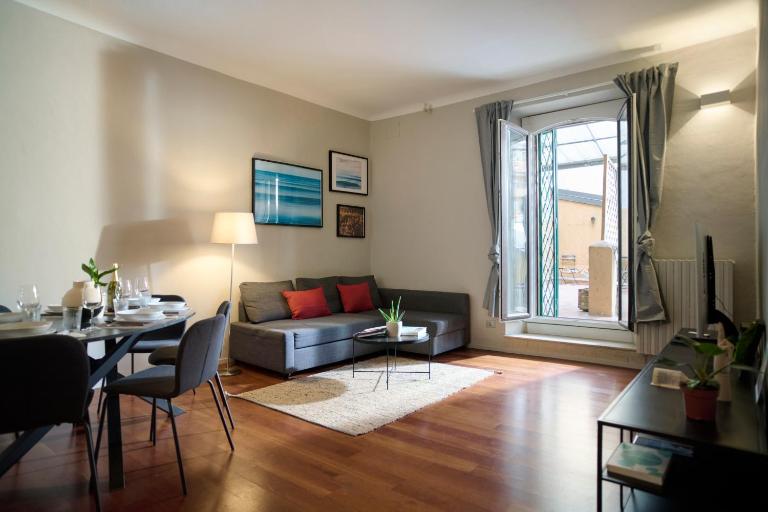 Appartamento con Terrazzo - Milano Design District - Bed and Breakfast Milaan