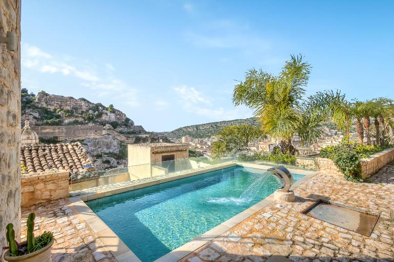 Borgo Hedone with Shared Pool - Ferienwohnung Scicli