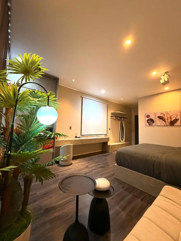 YourHome - Stay & More - Bed and Breakfast Hoàng Mai