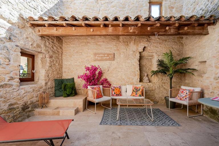 Maison l’Oustaou Cornillonnais - Bed and Breakfast Cornillon-Confoux