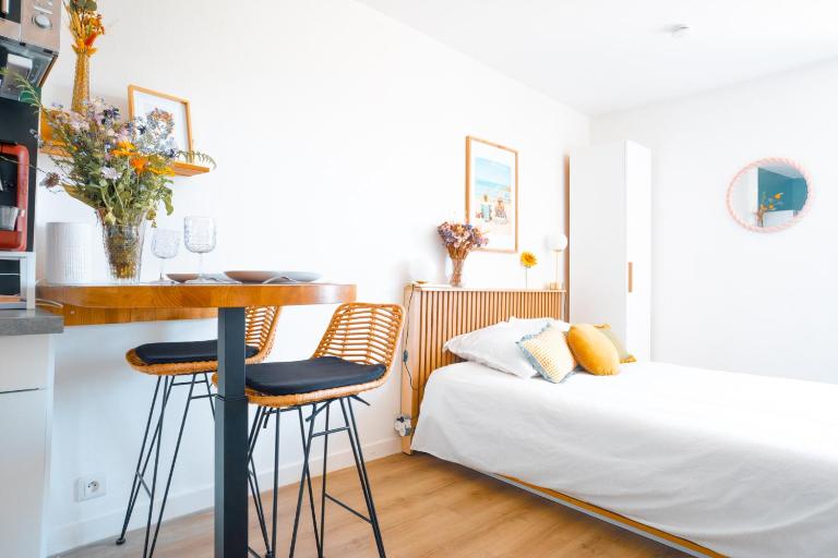 Chez Simone - Studio cosy proche gare Saint-Brieuc - Bed and Breakfast Saint-Brieuc