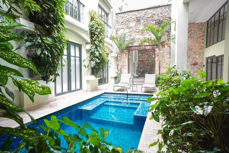 AmazINN Places Casco Viejo Duplex and Pool - Ferienwohnung Panama-Stadt
