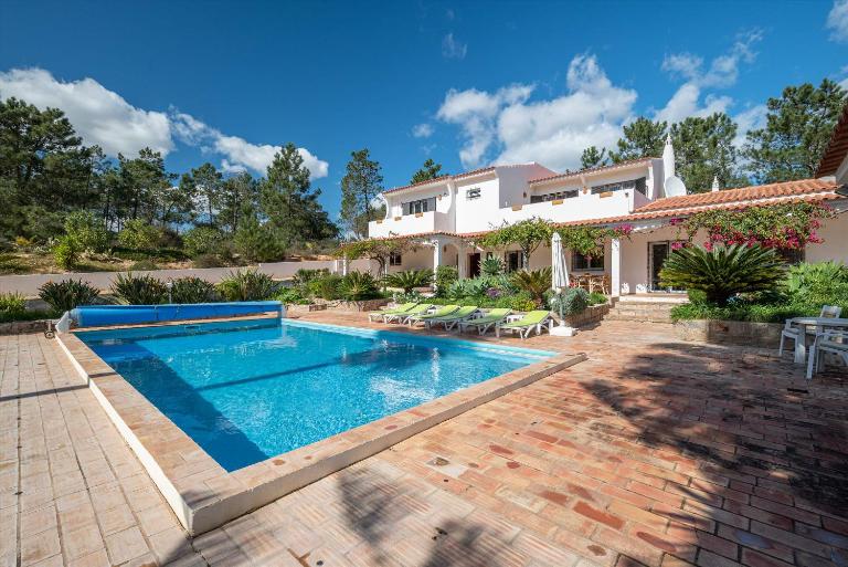 Casa do Lirio - Villa near Quinta do Lago - Heated Pool - B&B Almancil