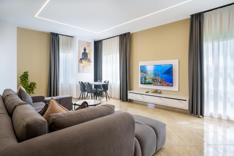 Exclusive Spacious 2Bedroom Escape in Durrës - B&B Durrës