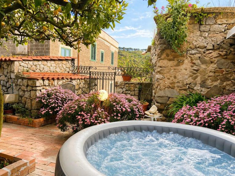 Jamm - Apartments with hot tub - B&B Massa Lubrense